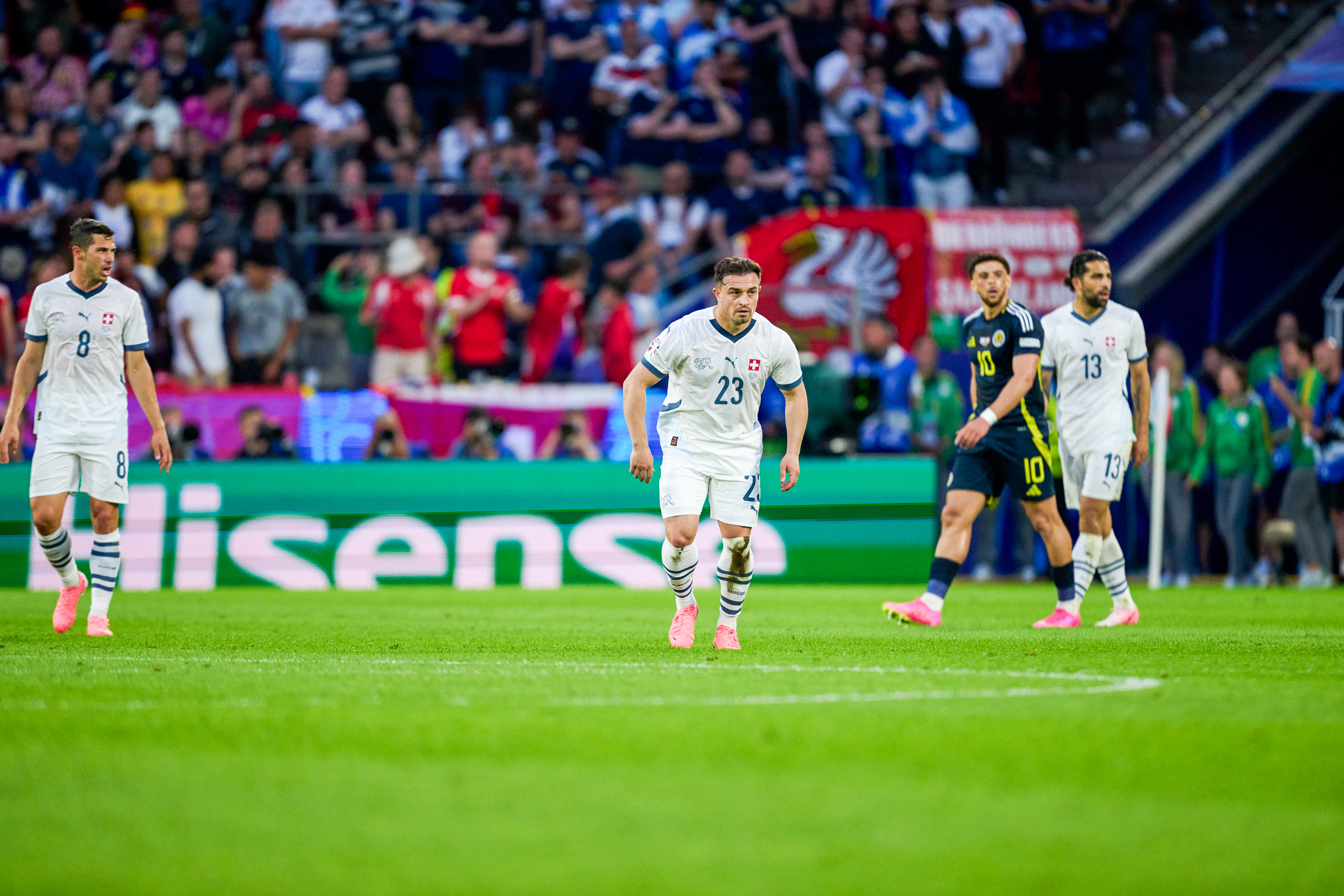 瑞士国家队在友谊赛中表现出色