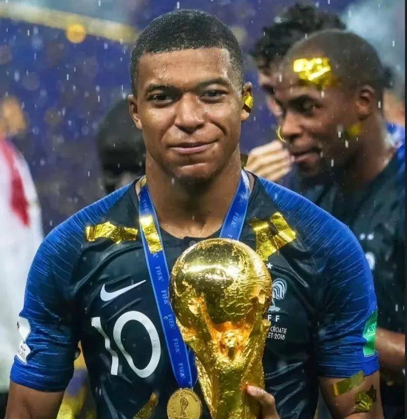 包含姆巴佩新星出色防守表现惊艳，G2未来可期！的词条